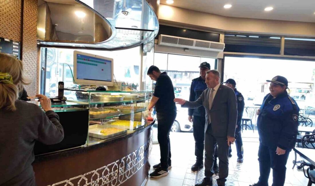 Mersin’in Akdeniz ilçesinde Ramazan Bayramı öncesinde tatlı üretimi ve satışı