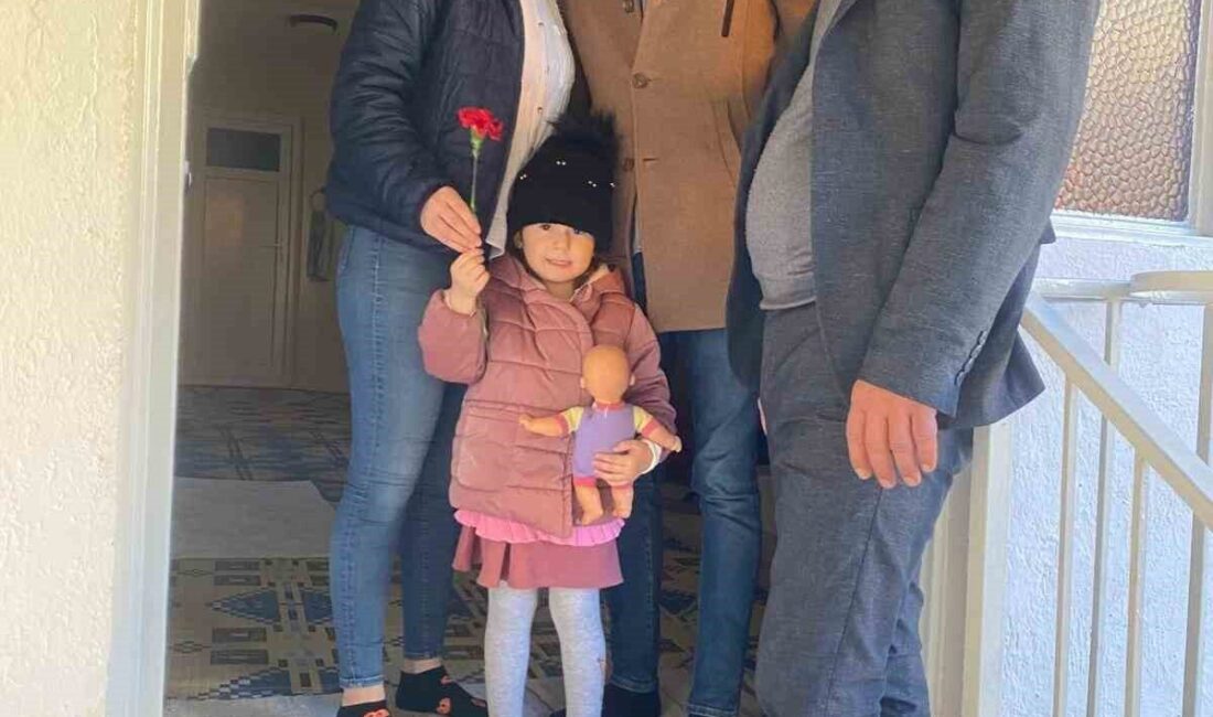 Germencik’e bağlı Meşeli Mahallesi Muhtarı Bülent Yavuz, Dünya Emekçi Kadınlar