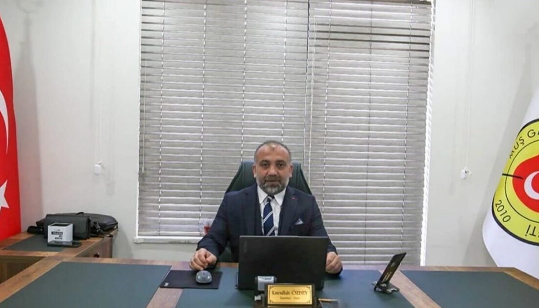 Muş Gazeteciler Cemiyeti (MGC) Başkanı Emrullah Özbey, belediye ve İl