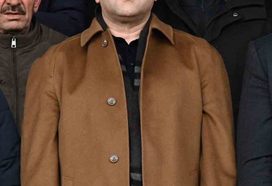 MHP Kayseri Milletvekili Baki Ersoy, Kayserispor’un Gençlerbirliği ile deplasmanda 0-0