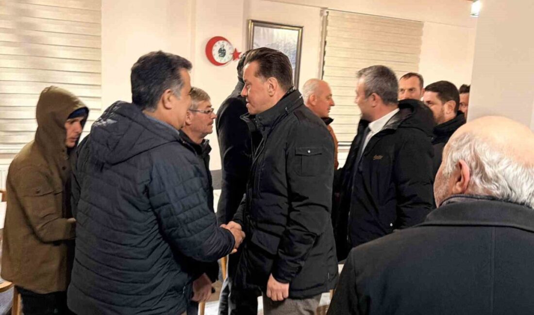 AK Parti Eskişehir Milletvekili Nebi Hatipoğlu, Mahmudiye ilçe ziyareti kapsamında