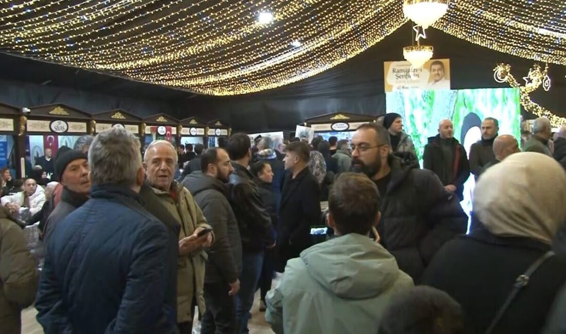 Milli Eğitim Bakanı Yusuf Tekin, Esenler Belediyesi’nin düzenlediği Ramazan etkinliklerine