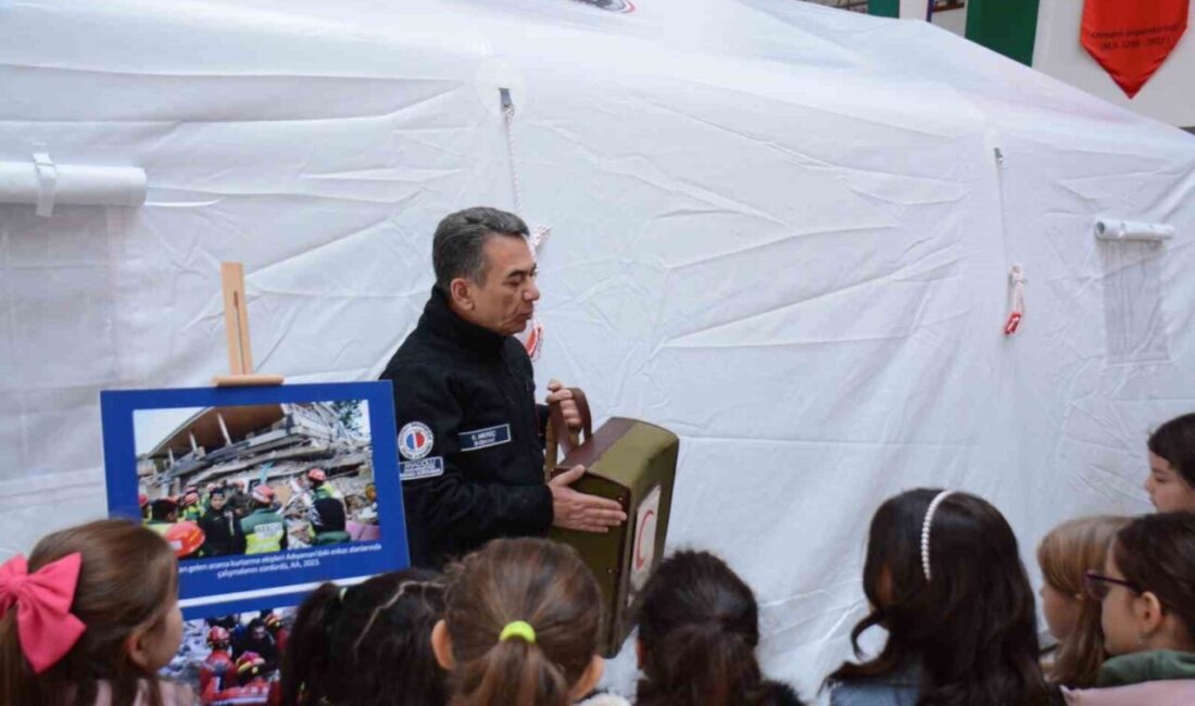 Anadolu Üniversitesi Arama ve Kurtarma (AUSAR) Ekibi tarafından kreş öğrencilerine