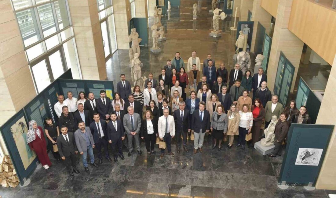 MSKÜ’de Ramazan Bayramı dolayısıyla Rektörlük binasından bulunan Kopya Heykeltraşlık Eserleri