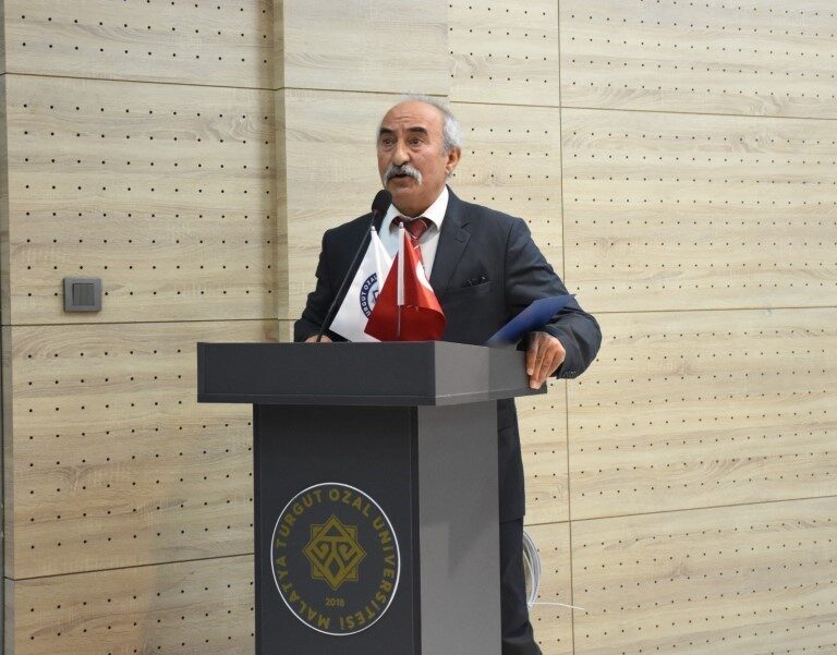 İstiklal Marşı’nın kabulünün 105. yılı dolayısıyla Malatya Turgut Özal Üniversitesi’nde