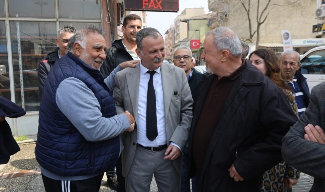 Yunusemre Belediye Başkanı Semih Balaban, Muradiye’de esnaf ziyareti yaptı, yürütülen