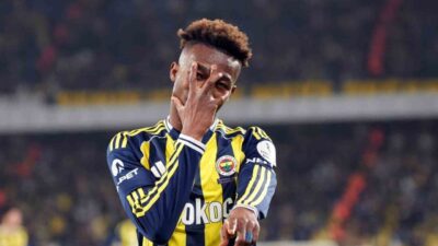 Fenerbahçe’nin Malili oyuncusu Dorgeles Nene, Gaziantep FK maçında hat-trick yaptı.
