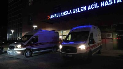 Niğde’de kontrolden çıkan otomobilin elektrik direğine çarptığı kazada 1 kişi