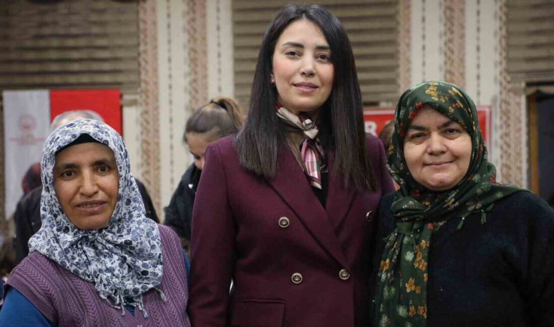 Niğde Valisi Nedim Akmeşe; eşi Hacer Akmeşe, Aile ve Sosyal