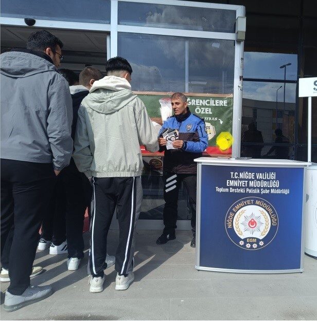Niğde İl Emniyet Müdürlüğü Toplum Destekli Polislik Şube Müdürlüğü ekipleri,