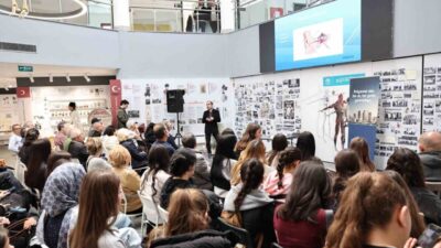 Nilüfer Belediyesi’nin düzenlediği Sağlık Buluşmaları’nda konuşan Op. Dr. Vedat Oruk,