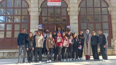 Aydın’ın Söke ilçesinde öğrenciler, yürütülen manevi değerleri tanıma ve kültürel