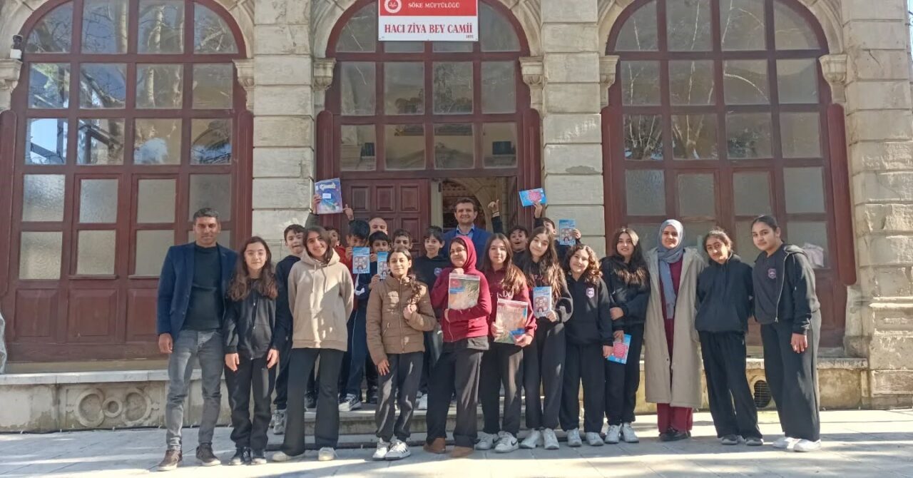 Aydın’ın Söke ilçesinde öğrenciler, yürütülen manevi değerleri tanıma ve kültürel