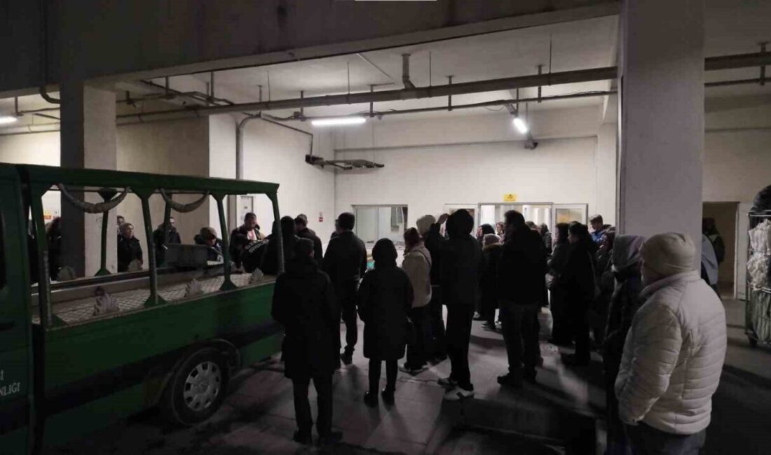 İstanbul’un Çekmeköy ilçesinde bir lisede bıçaklı saldırıda ağır yaralanan ve