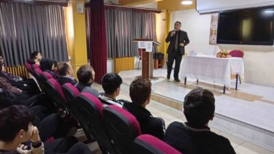 Eğitimci yazar Mustafa Taştan, Ramazan ayı boyunca okullarda öğrencilerle bir