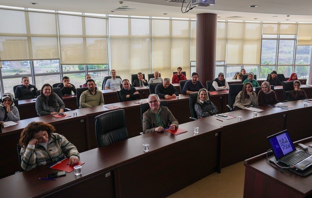 Ondokuz Mayıs Üniversitesi (OMÜ) genelinde yürütülen ‘Temel İş Sağlığı ve