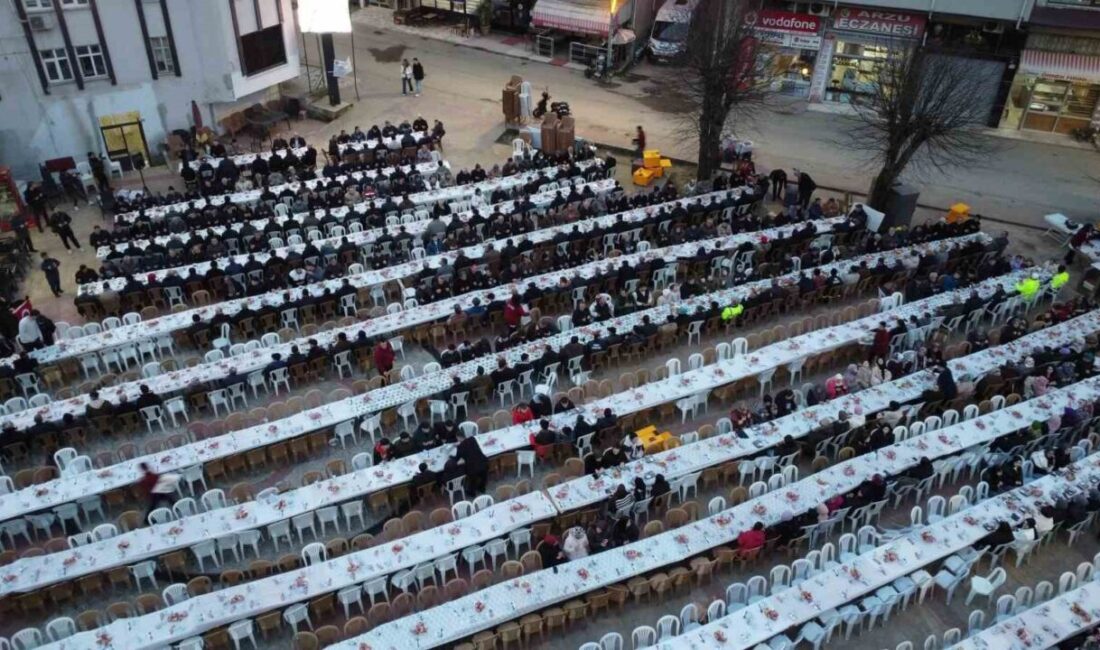 Ordu’nun İkizce ilçesinde kaymakamlık öncülüğünde düzenlenen iftar programında yaklaşık bin