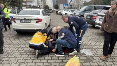 Ordu’nun Ünye ilçesinde, geri manevra yapan otomobilin çarptığı kadın yaralandı.