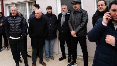 Trabzonspor Yardımcı Antrenörü ve eski futbolcu Orhan Kaynak, kılınan cenaze