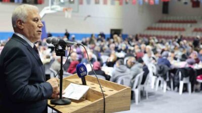 Bursa Büyükşehir Belediyesi’nin Orhaneli ilçesinde düzenlediği iftar programına katılan Başkan