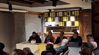 DÜZCE(İHA) – Düzce’de köy muhtarlarının katılımıyla ORKÖY kredileri için kura