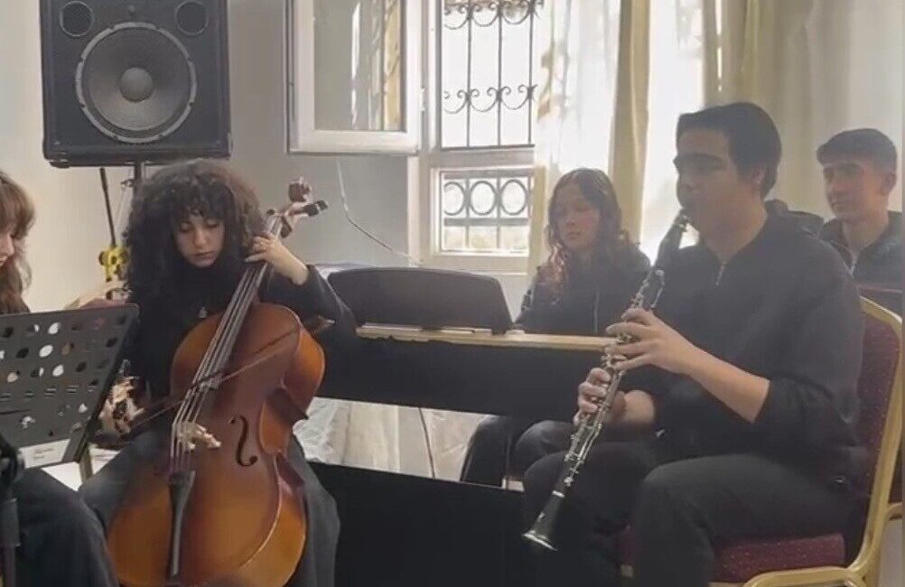 Osmaniye’de Abdurrahman Keskiner Güzel Sanatlar Lisesi öğrencileri, 12 Mart İstiklal