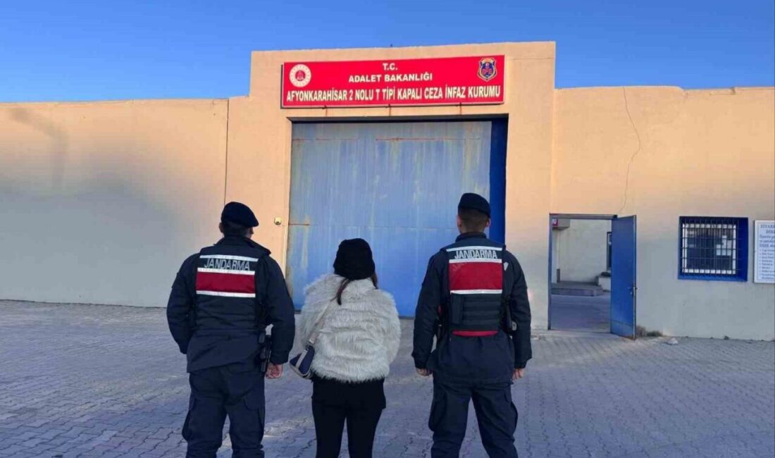 Afyonkarahisar’da şehirlerarası yolcu otobüsünde seyahat eden bir şahsın bagajında yapılan