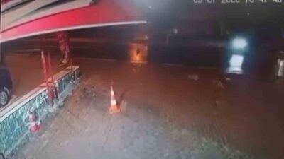 Kayseri’nin Talas ilçesinde meydana gelen trafik kazasında otomobil sürücüsünün çarptığı