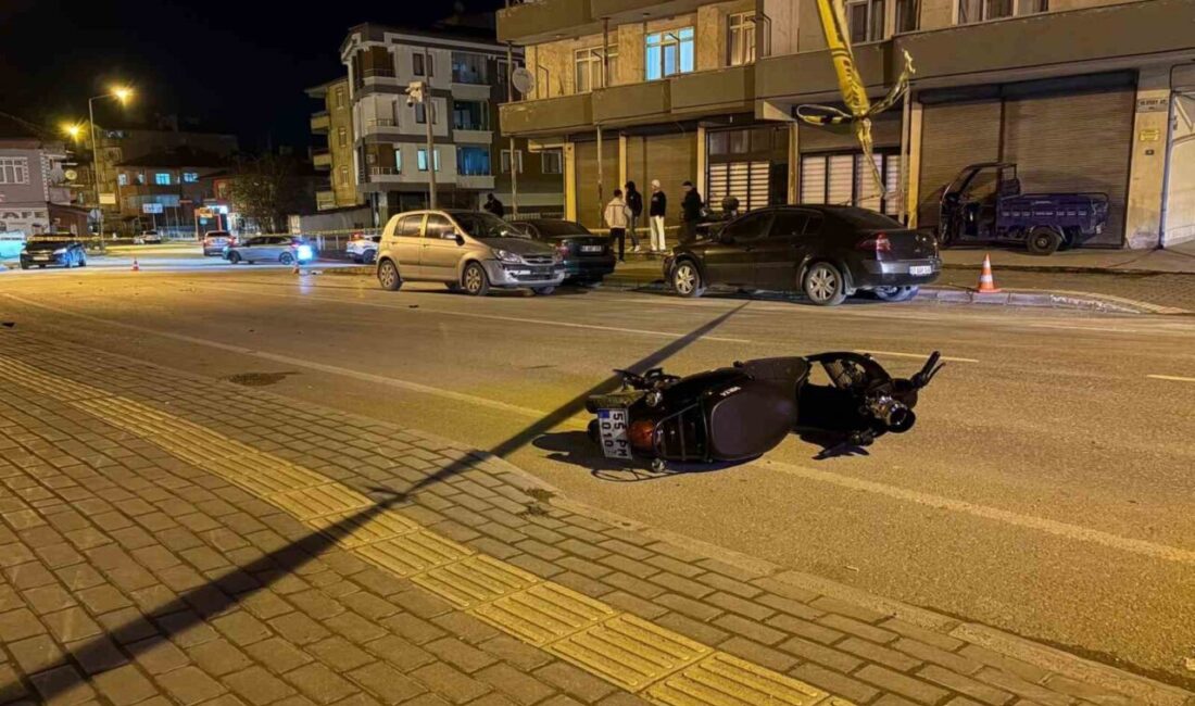 Samsun’un Vezirköprü ilçesinde otomobil ile motosikletin çarpıştığı kazada 1 kişi