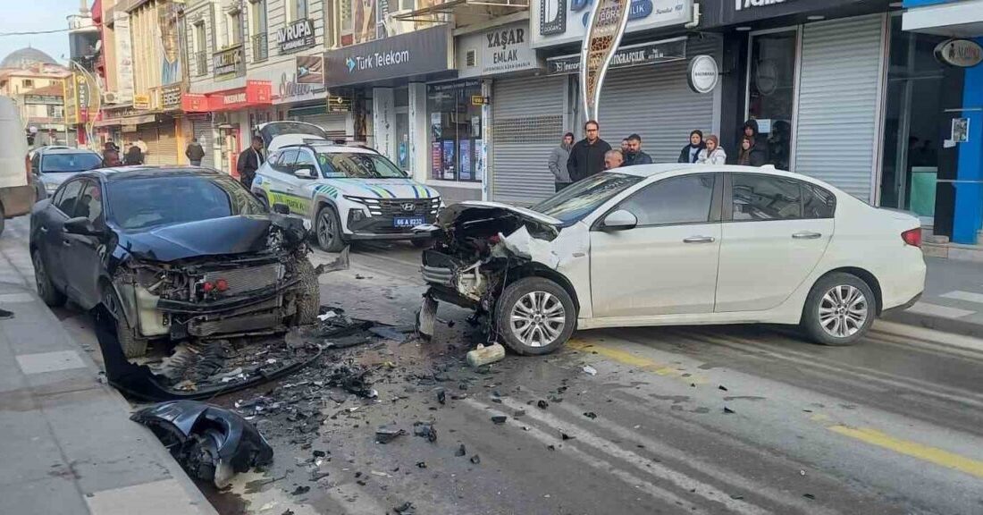 Yozgat’ın Sorgun ilçesinde meydana gelen kazada 1 kişi yaralandı. Edinilen