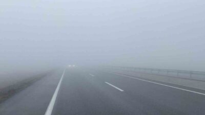 Iğdır-Doğubayazıt karayolunun 18. kilometresinde bulunan Pamuk Geçidi’nde etkili olan yoğun