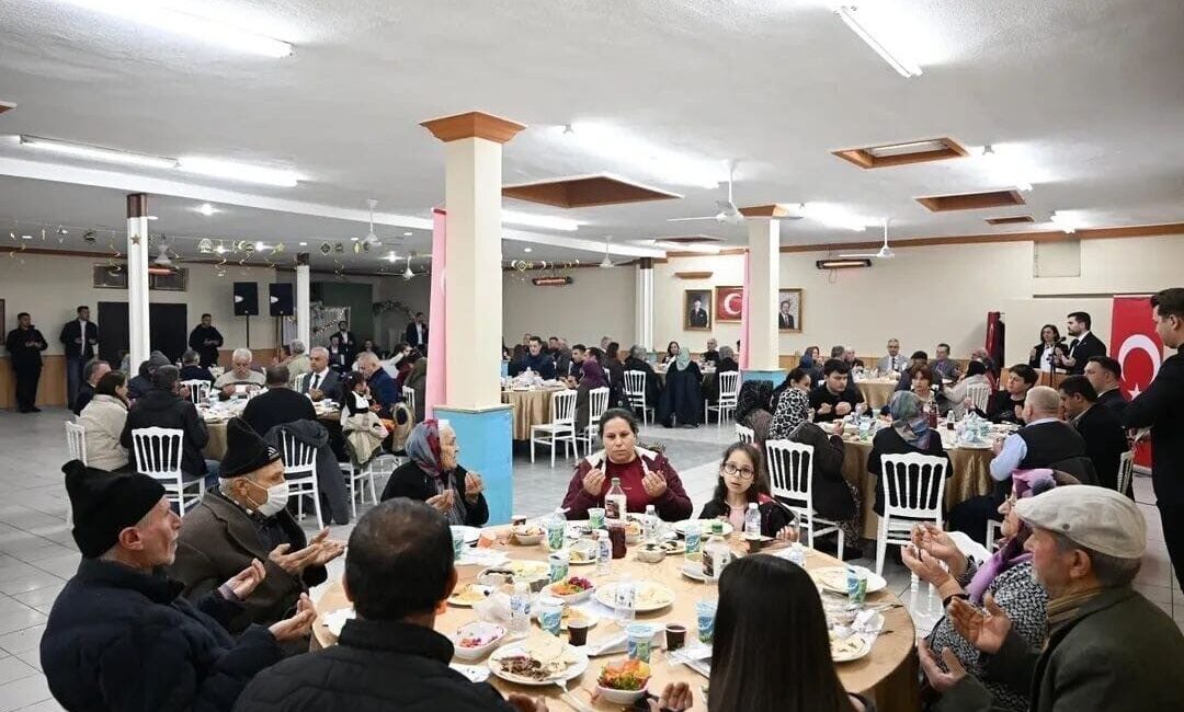 Kırklareli’nin Pehlivanköy ilçesinde Ramazan ayında şehitler aileleri ve gaziler onuruna