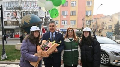 Eskişehir Valisi Dr. Erdinç Yılmaz, Yeşilay Haftası kapsamında Türkiye Yeşilay