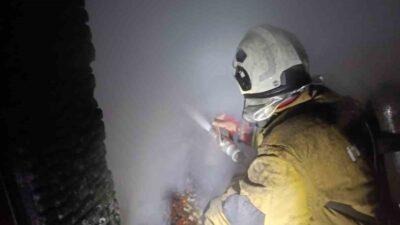 Hatay’ın Reyhanlı ilçesinde çıkan ev yangını kısa sürede kontrol altına