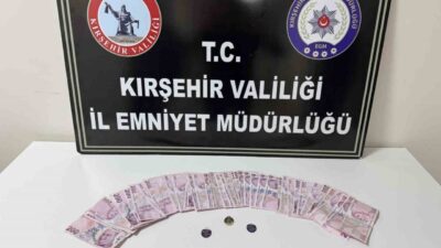 Kırşehir’de polis ekiplerince yapılan çalışmalarda kuyumcudan sahte altın bozduran şüpheli