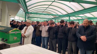 Kocaeli’nin Körfez ilçesinde sahur sırasında evinde rahatsızlanan 49 yaşındaki iki