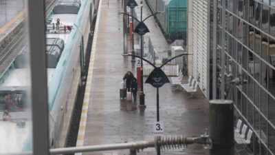 Sakarya’da Ramazan Bayramı tatili dolayısıyla otobüs terminali ve YHT istasyonunda