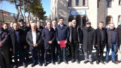 Yozgat Cumhuriyet Ortaokulu’nda öğrenci yakını tarafından darp edilen Okul Müdürü