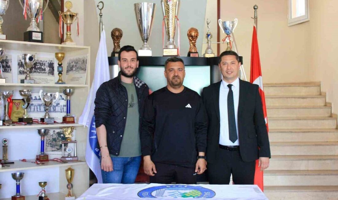 Manisa Süper Amatör Küme’de play-off mücadelesi verecek olan Salihli Belediyespor’da