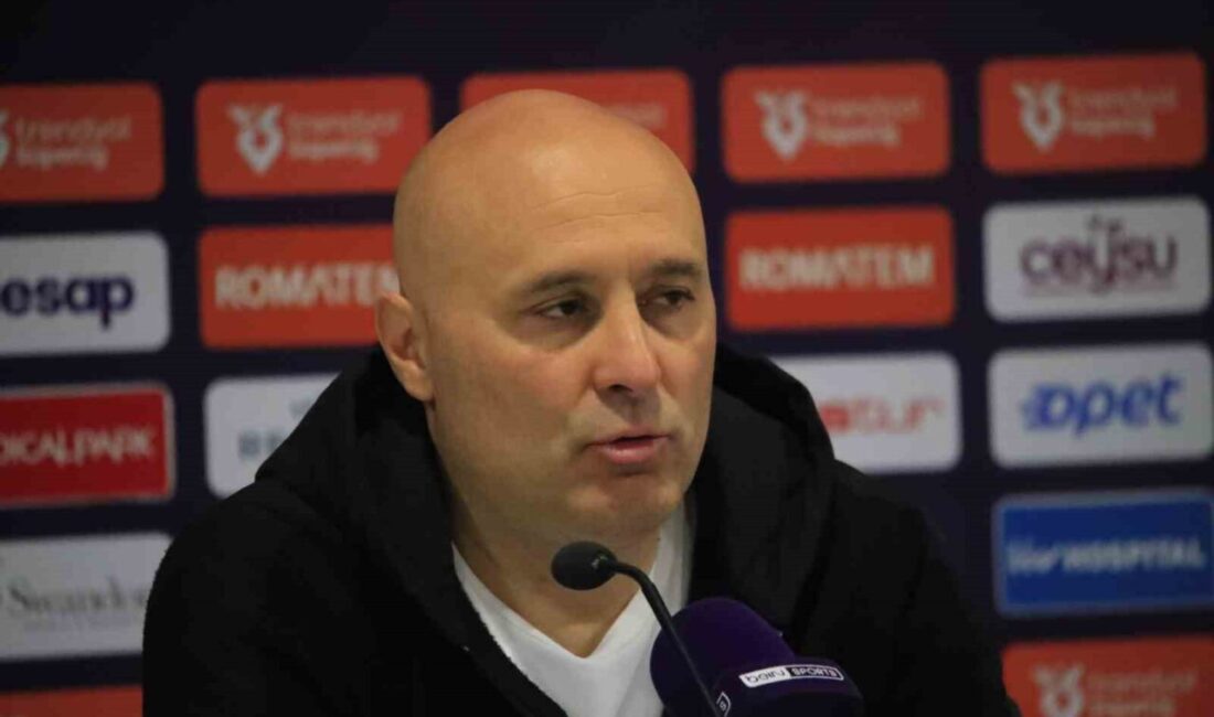 Antalyaspor Teknik Direktörü Sami Uğurlu, Fenerbahçe maçının ardından, “İç sahada