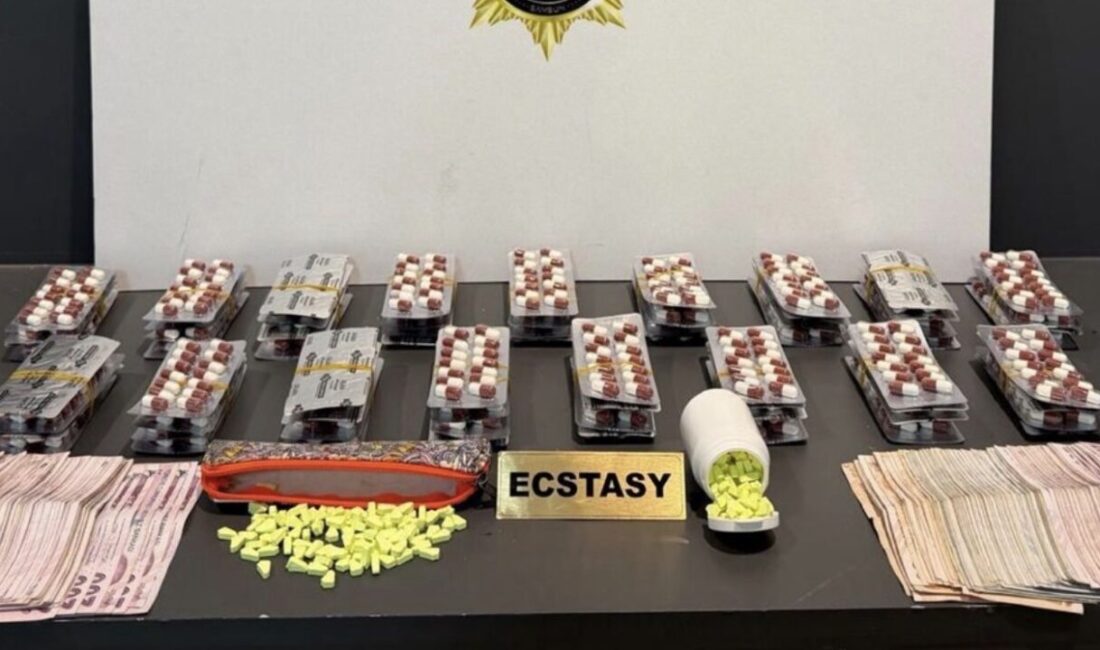 Samsun İl Emniyet Müdürlüğü ekiplerince 4 ilçede düzenlenen uyuşturucu operasyonunda