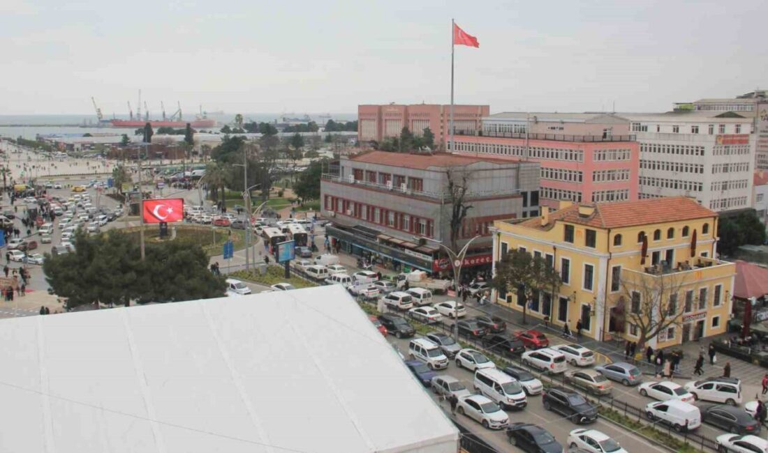 Ramazan Bayramı’na sayılı günler kala Samsun’da yaşanan yoğunluk günlük hayatı