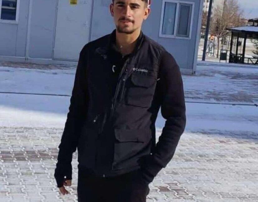 Şanlıurfa’nın Bozova ilçesinde otomobille çarpışan motosikletin sürücüsü hayatını kaybetti. Kaza,