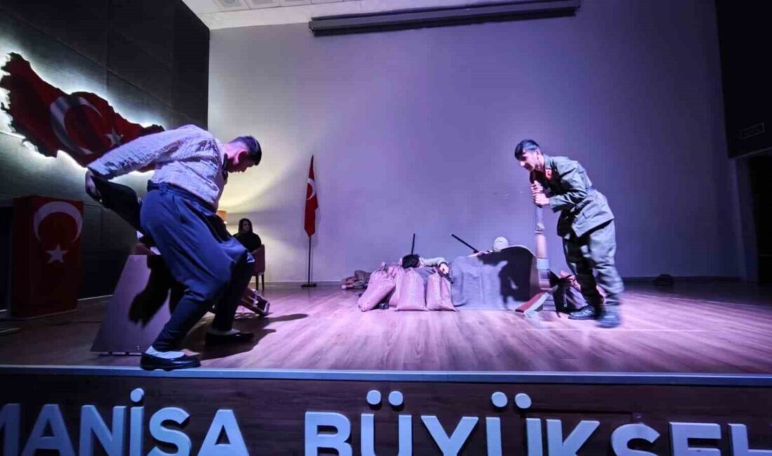 Manisa’nın Sarıgöl ilçesinde, İstiklal Marşı’nın kabulünün 105. yılı ve Mehmet