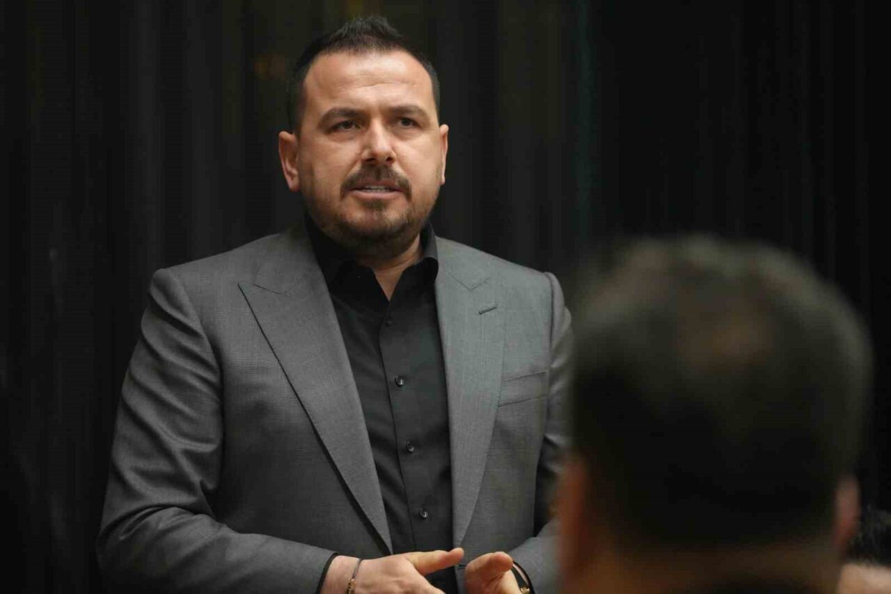 Sinerji Yüksek Teknoloji Yönetim Kurulu Başkanı Adnan Duman, şirket bünyesinde