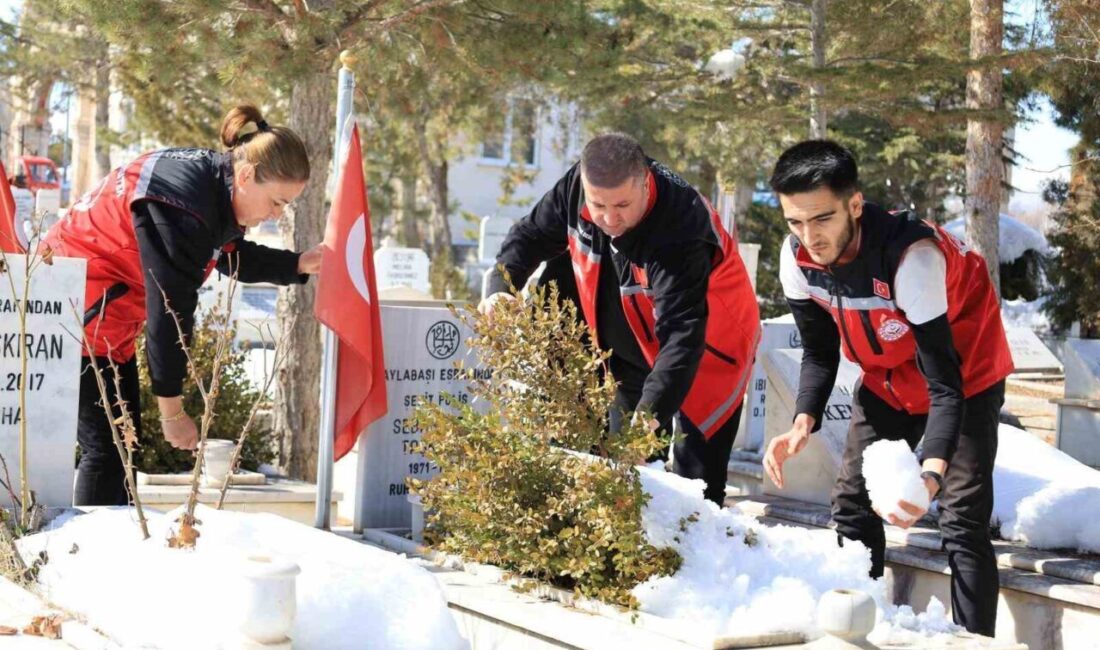 Erzincan Aile ve Sosyal Hizmetler İl Müdürlüğü ekipleri, bayram öncesi