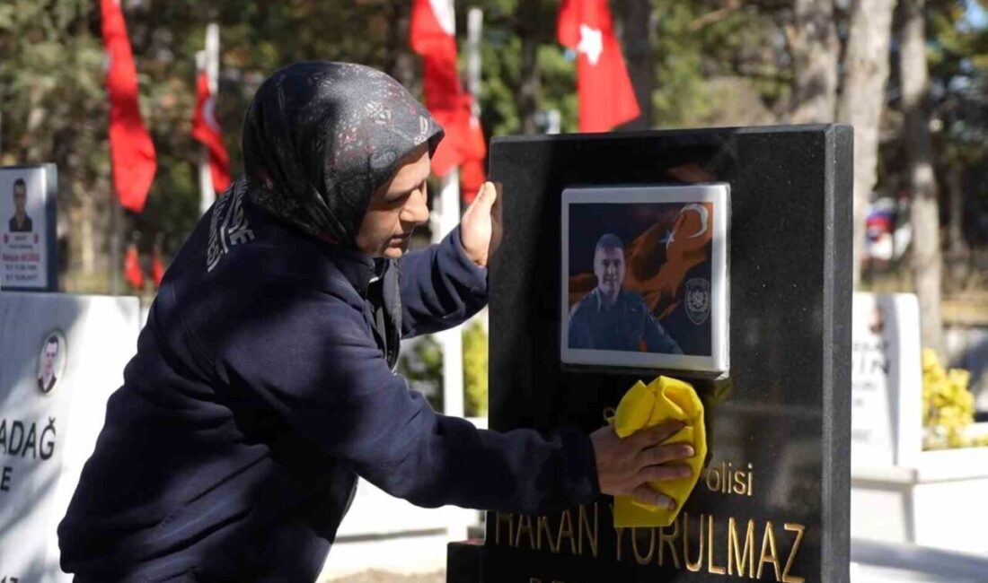 Kırıkkale’de Ramazan Bayramı öncesinde şehitlikte yürütülen bakım ve temizlik çalışmaları