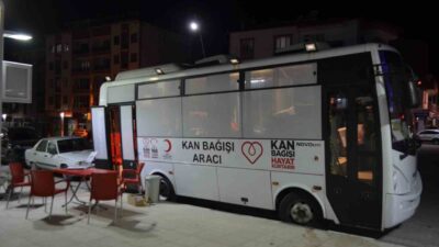 Ramazan ayında azalan kan stoklarını desteklemek amacıyla Selendi’de mobil kan