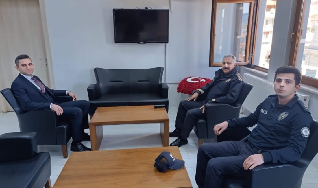Manisa İl Emniyet Müdürü Fahri Aktaş, Selendi Kaymakamı Mücahit Enes