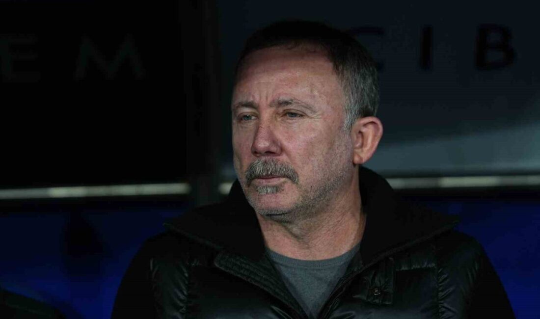 Beşiktaş Teknik Direktörü Sergen Yalçın, siyah-beyazlı takımın başında 10. derbisine
